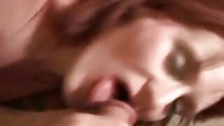 Dekličina rdeča kamera v živo