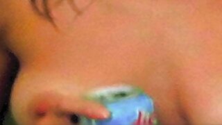 Še en izbor sperme na obrazih. Divji bukkake in samski cumshots