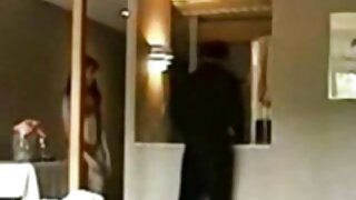 Tako ogromen črni huishem je samo za ubijanje živine in ne za razvajanje deklet