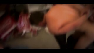 Doktor jebe dekle v modrih nogavicah