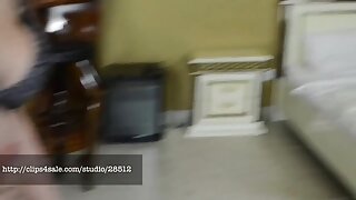 Moški se je ostro držal primera