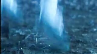 Ležanje in prekleto dekleta