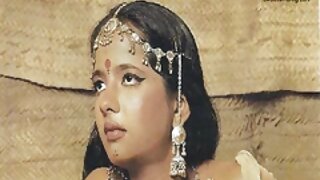 Tetovirana punk kurba Karma Rx obožuje nadvlado in ponižanje