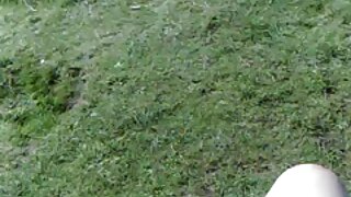 Ženska v seksi nogavicah