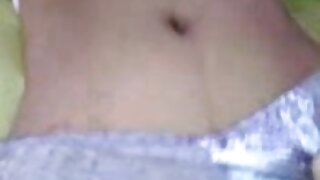 Mlada Azijka kriči kot rit, ko njeno tesno muco zajebe velik kurac