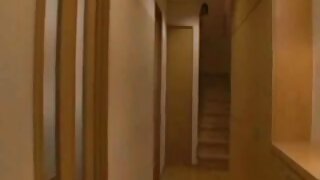 Pohotno dekle v pisarni