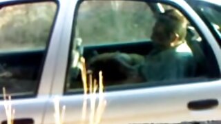 Mladenič je izpraznil dekleta